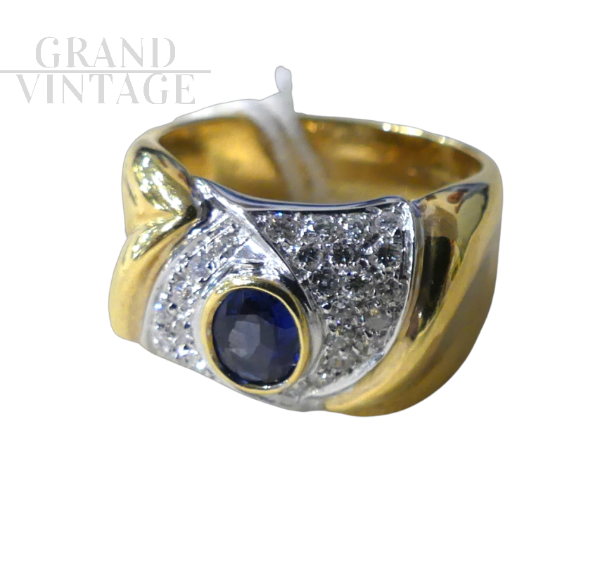 80s ring in gold with diamonds and sapphire