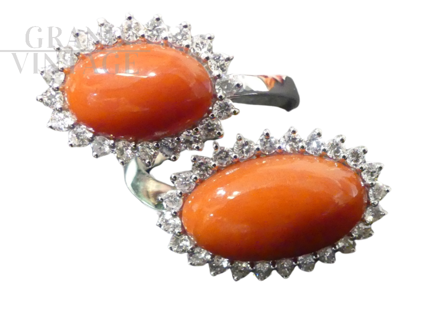 White gold ring with diamonds and double Sardinian coral 