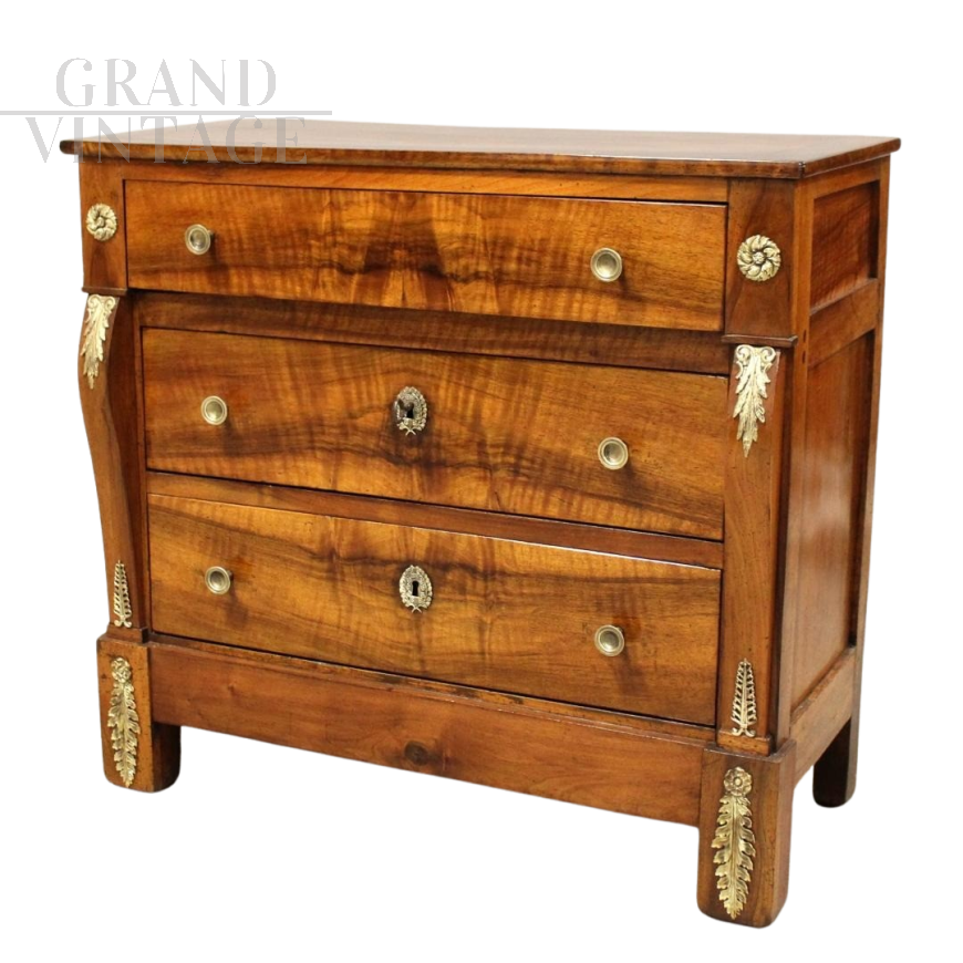 Antique Empire chest of drawers in walnut from the 19th century  