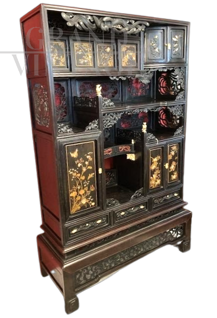 Antique Japanese bookcase cabinet from the Meiji period, 1870 