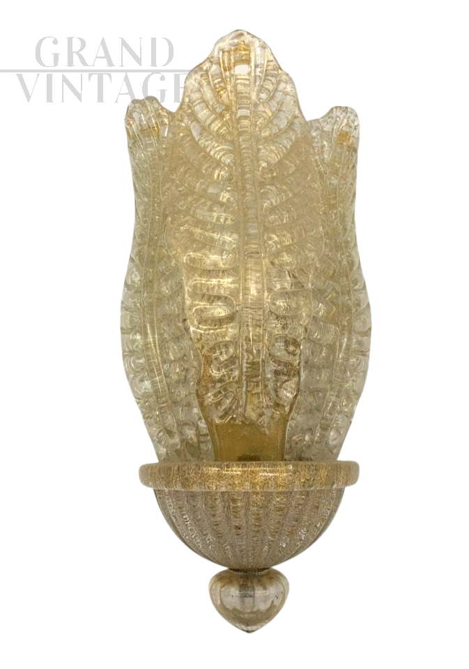 Applique wall lamp in golden Murano glass, attr. Barovier