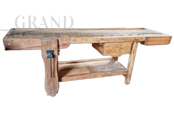 Vintage carpenter's bench with double vice from the 1950s, restored
                            