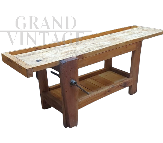 Industrial carpenter's bench with vice and undertop                           
                            