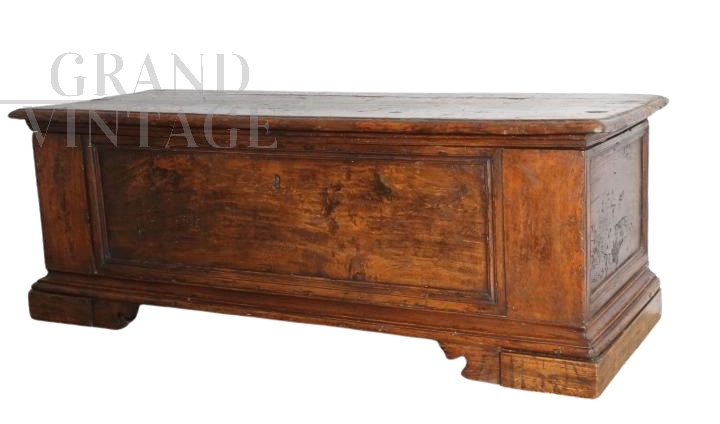 Antique 17th century Emilian chest in poplar wood
