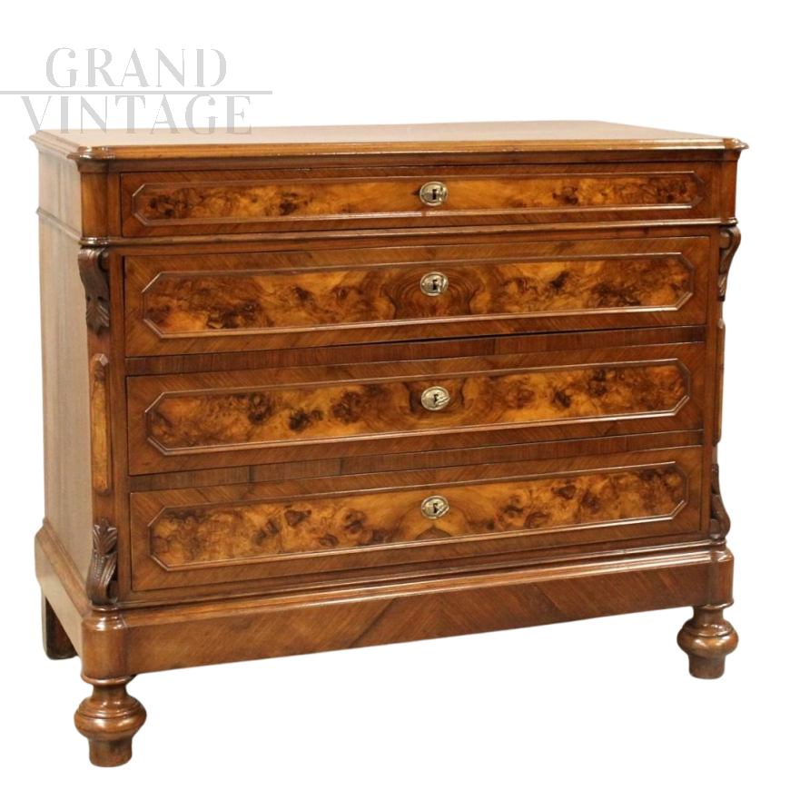 Antique Louis Philippe chest of drawers in walnut briar, 19th century Italy