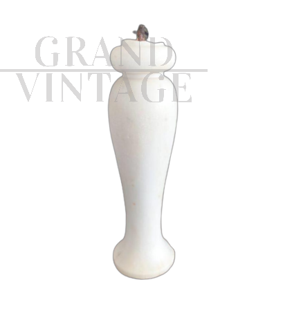 Colonna antica per balaustra in pietra bianca di Verona, primi '900                         