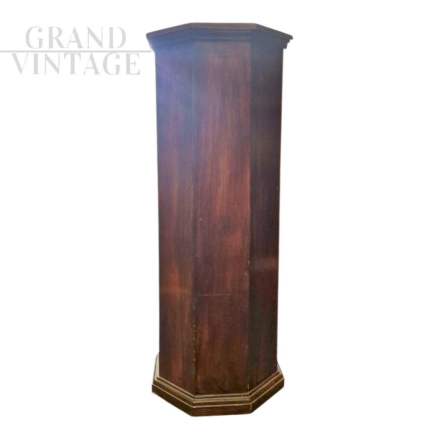Antique octagonal column in walnut and walnut briar