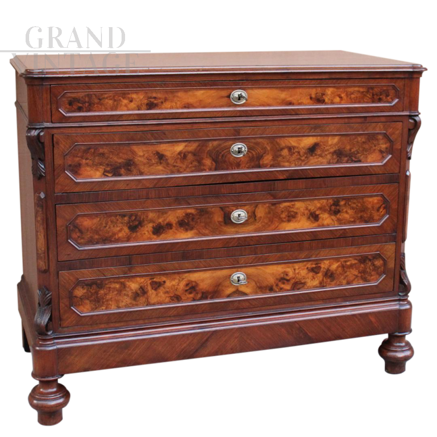 Antique Louis Philippe walnut chest of drawers - Italy, 19th century