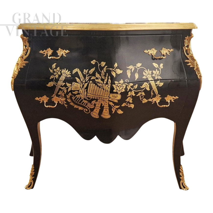 Baroque style dresser in black lacquered wood with golden decorations