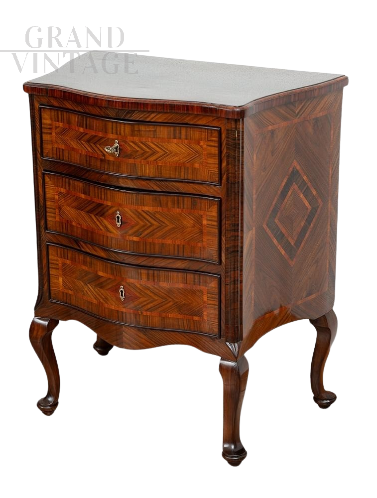 Antique Louis XIV Neapolitan chest of drawers in walnut briar