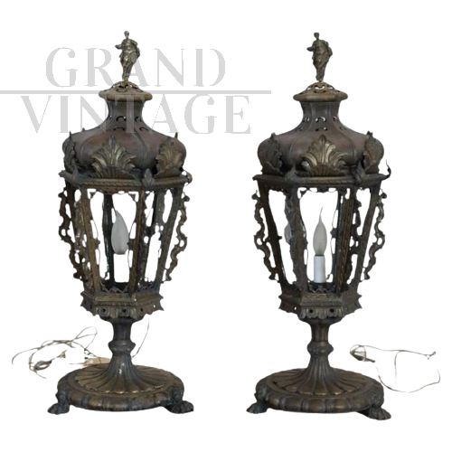 Pair of bronze table lanterns from the early 1900s              