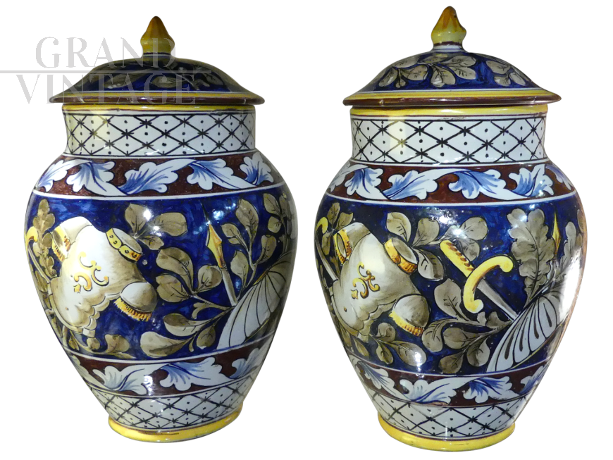 Pair of Crestoni di Girolamo ceramic vases from the 1920s - 1930s