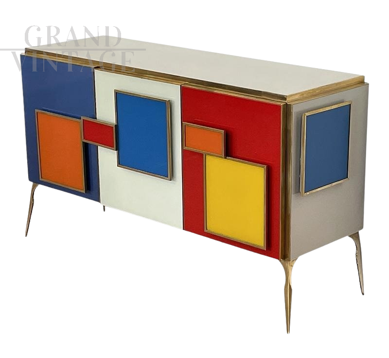Three-door sideboard in colored glass with illuminated handles