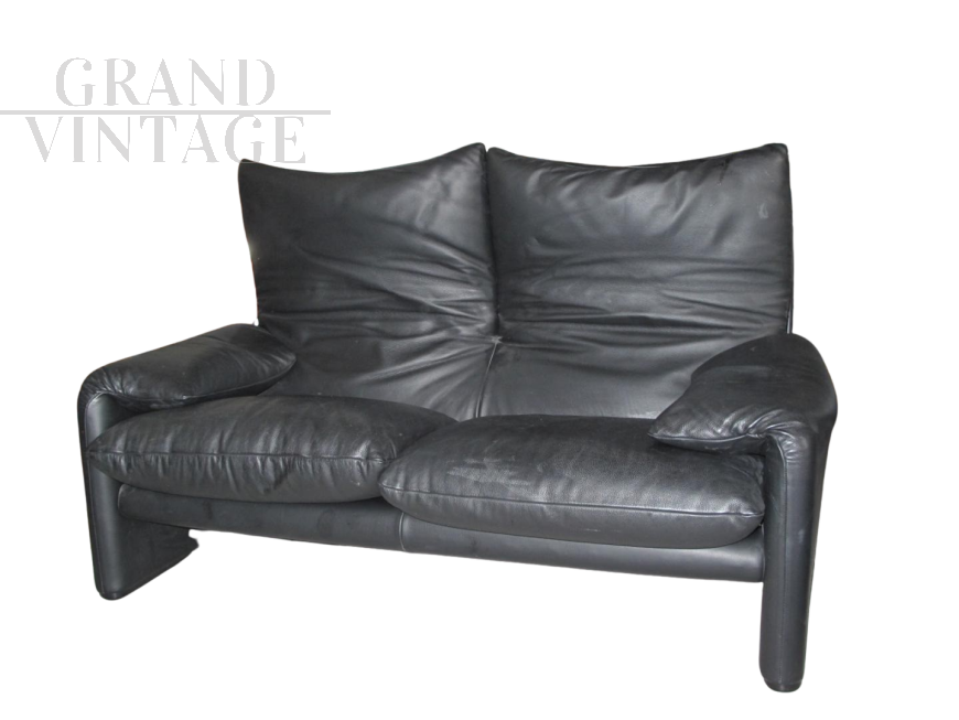 Maralunga two-seater sofa by Vico Magistretti in black leather