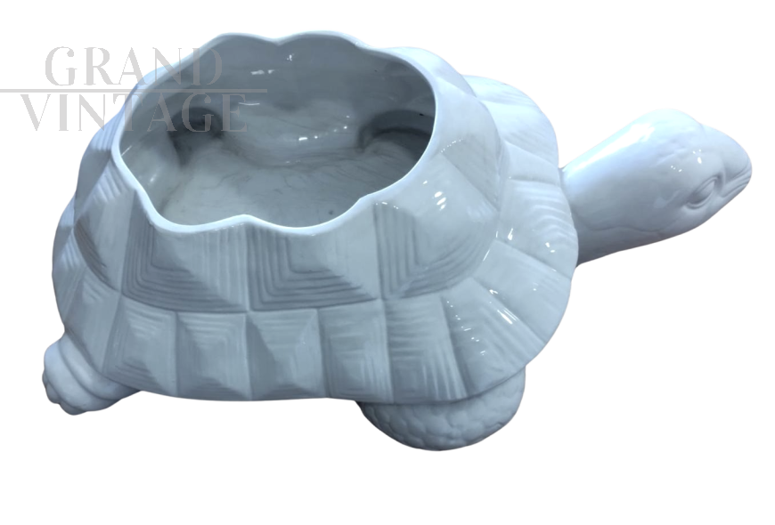 Large white Bassano ceramic container turtle