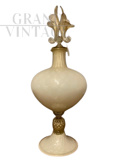 Large amphora in milky and gold Murano glass, 1940s Art Deco