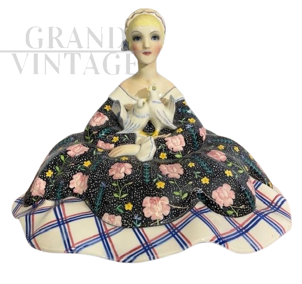 The Kiss of the Doves - Lenci ceramic sculpture by Lino Berzoini, 1933