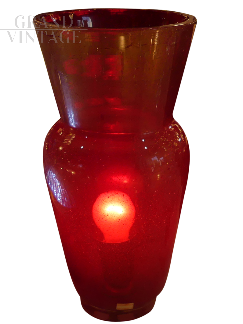 Seguso red vase lamp in Murano glass