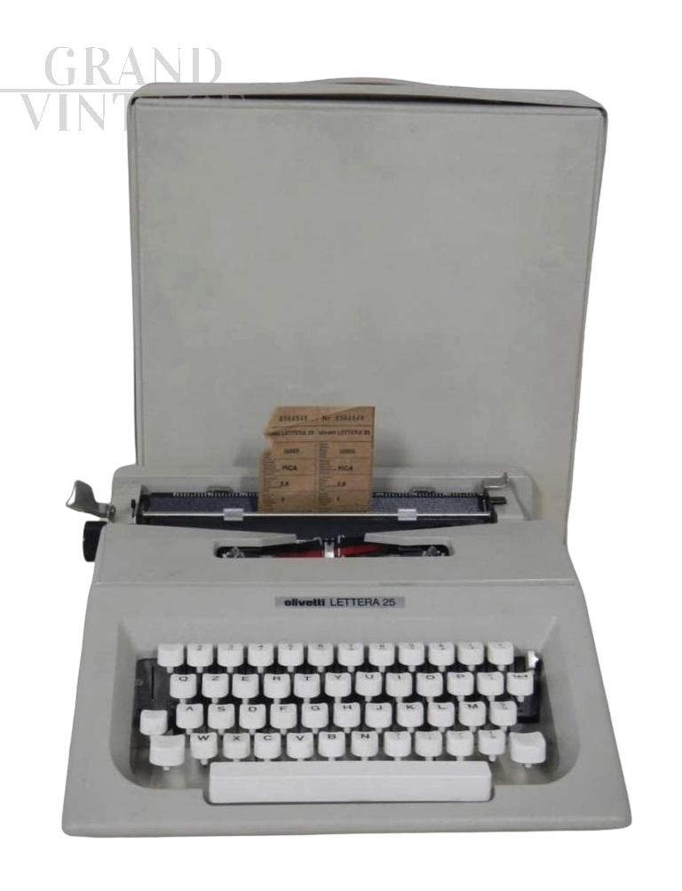 Olivetti 25 typewriter by Bellini, Italy 1974