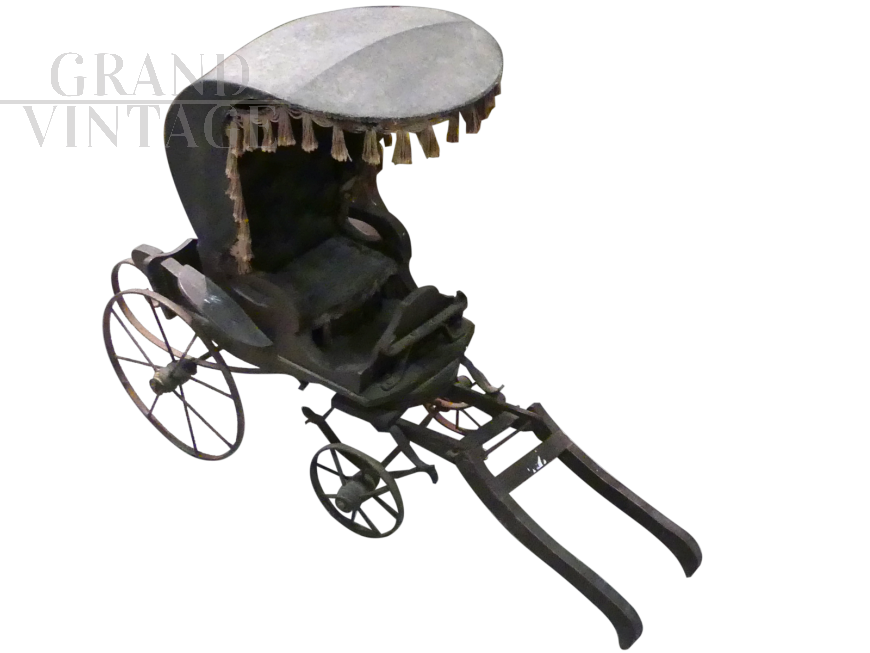 Antique horse carriage model from the 19th century