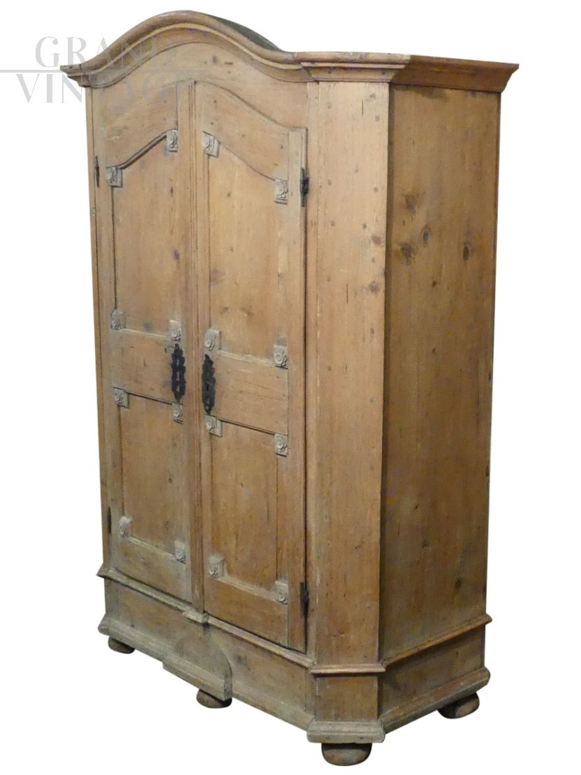 Bodensee wardrobe, 1700