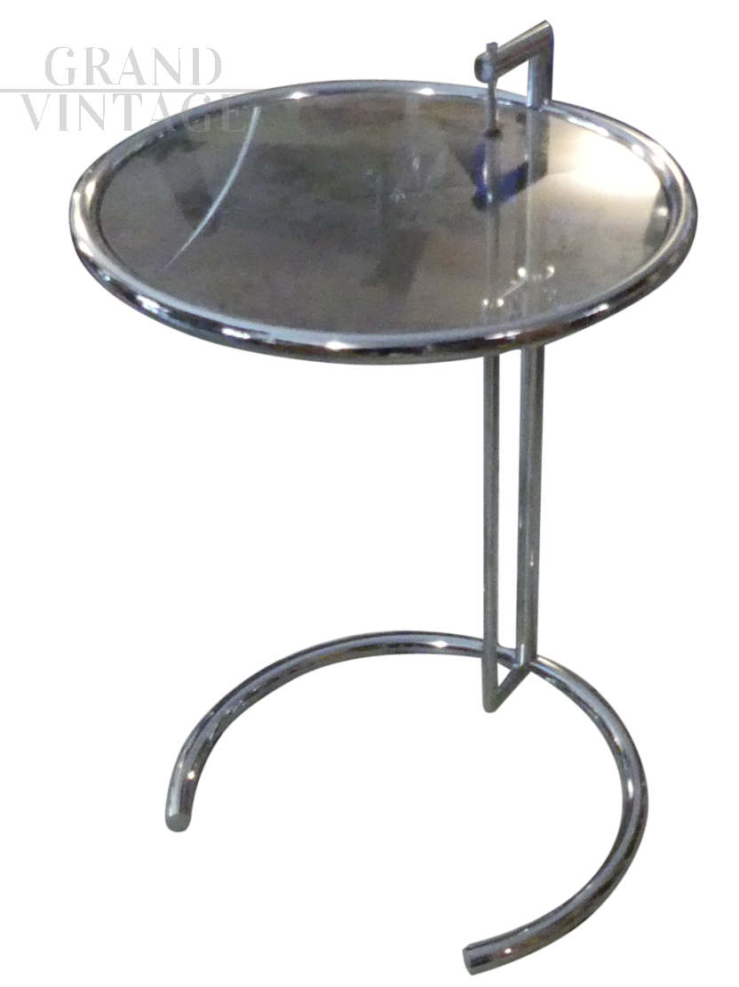 Height-adjustable Eyleen Gray coffee table