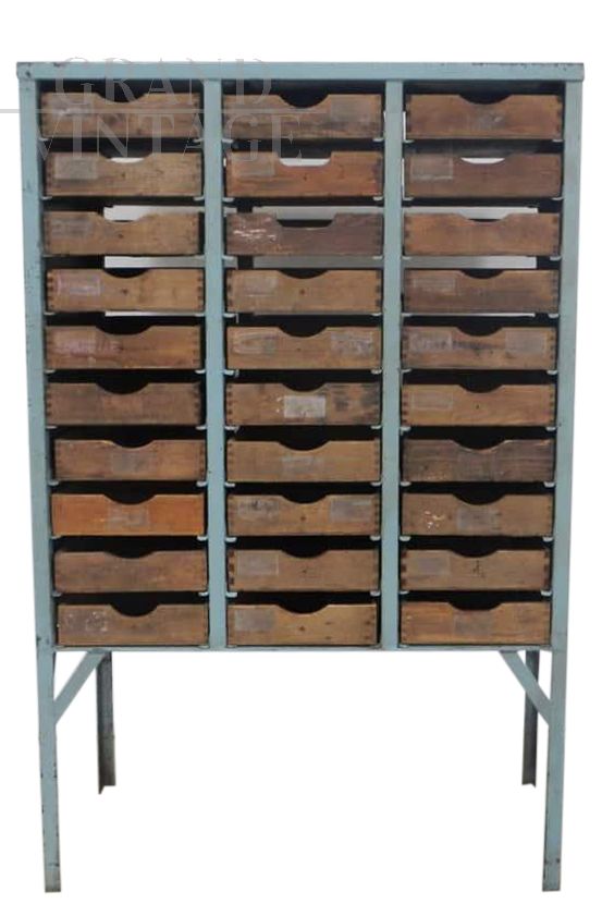 Industrial chest of drawers in iron with wooden drawers, 70s