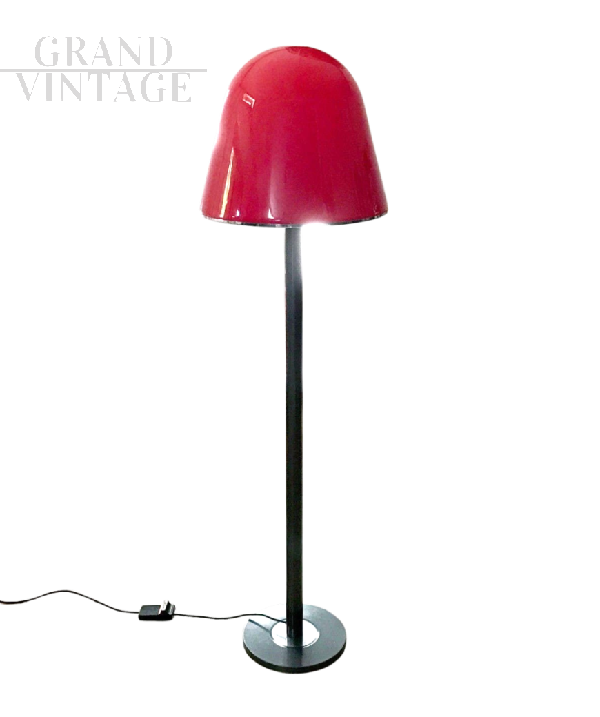 Harvey Guzzini floor lamp in red plexiglass    