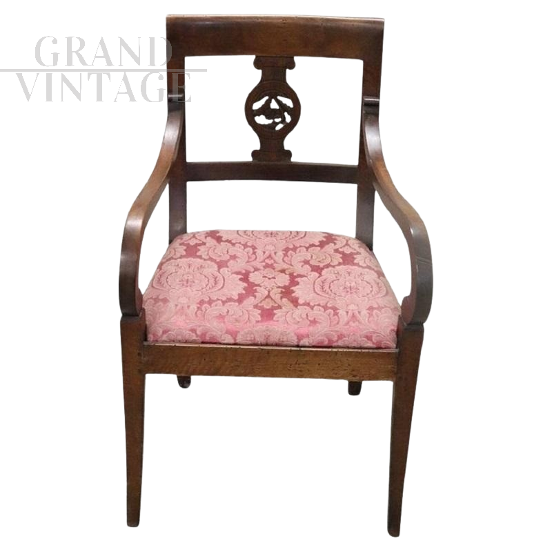 Antique Directoire armchair from the end of the 18th century in carved walnut
