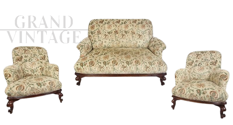 Antique living room set with sofa and armchairs in damask fabric