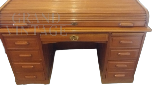 Antique desk with rolling shutter closure