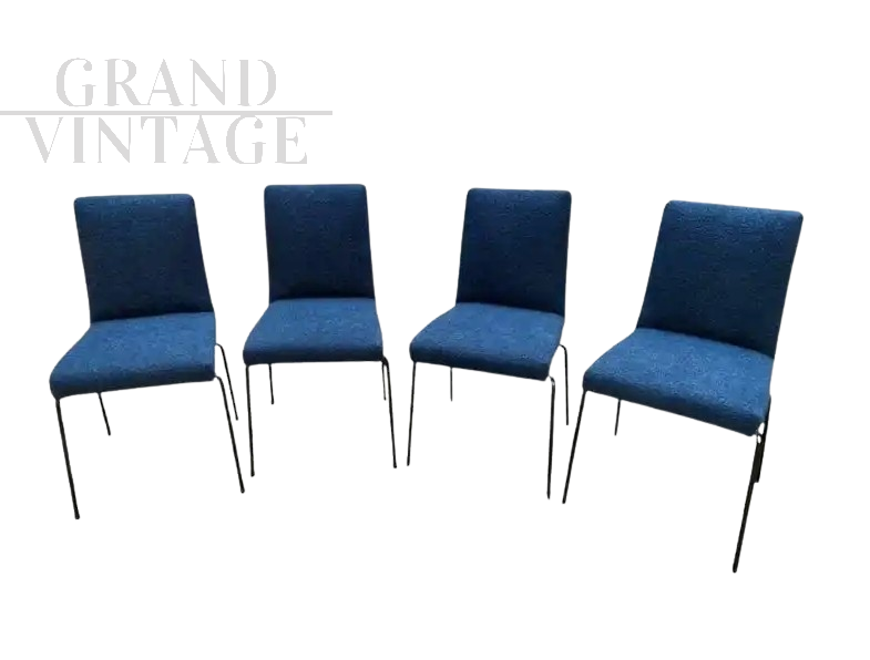 Set of 4 CM 145 chairs by Pierre Paulin in blue bouclé fabric