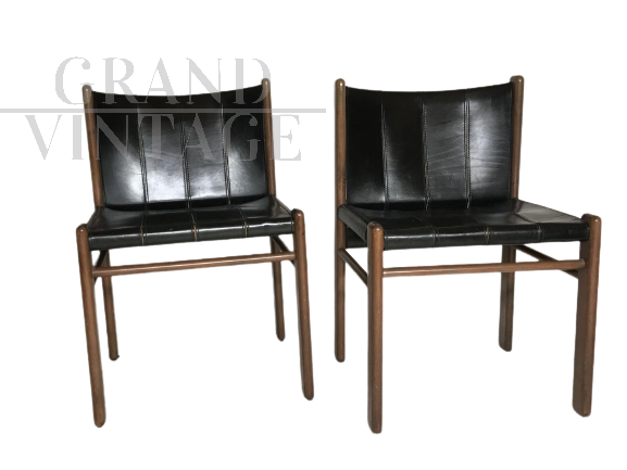 Set of 6 chairs by Gianfranco Frattini for Bernini in black leather
