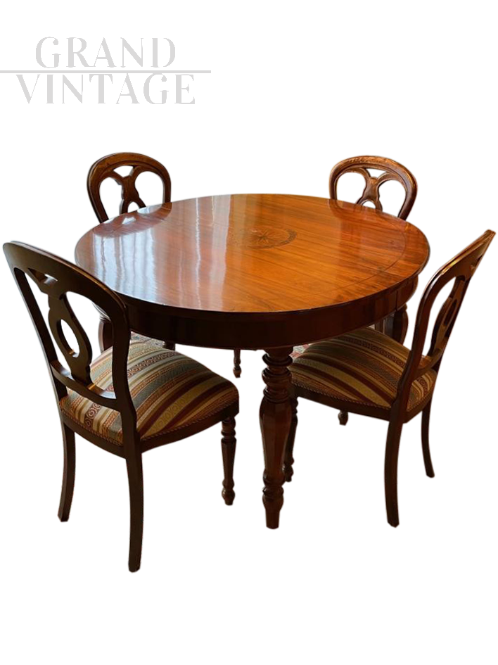 Set of 19th century extendable oval table with inlays + 4 chairs