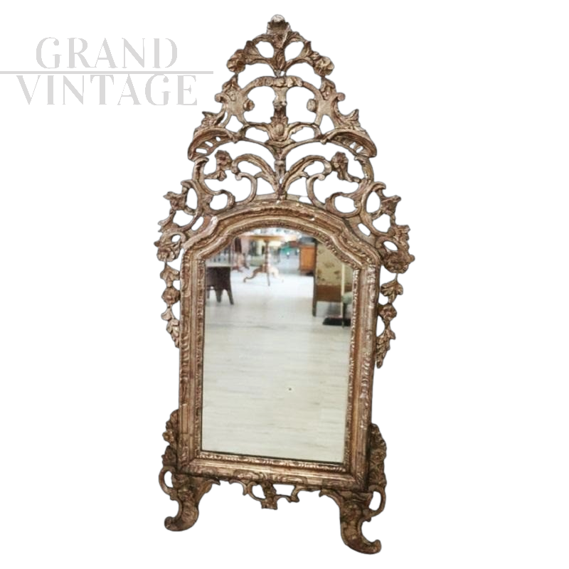 Antique Louis XVI mirror in carved and gilded wood, 18th century