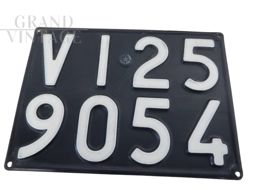 Vintage Vicenza VI25 car license plate