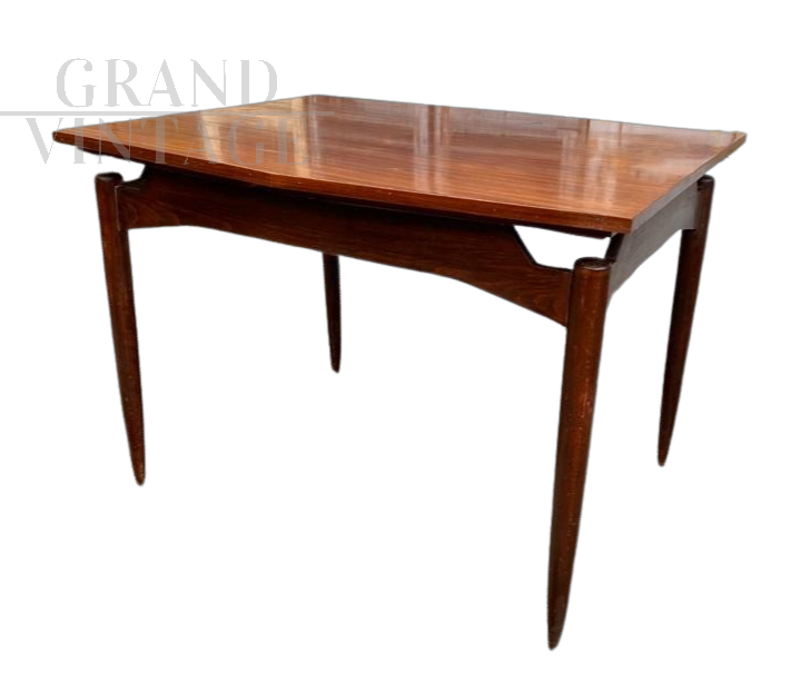 Scandinavian style extendable table with hexagonal top