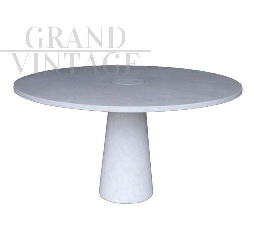 Round dining table by Angelo Mangiarotti Eros series in Carrara marble