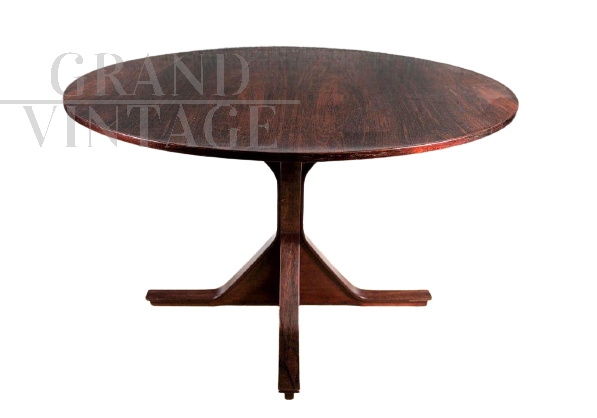 Round table by Gianfranco Frattini for Bernini