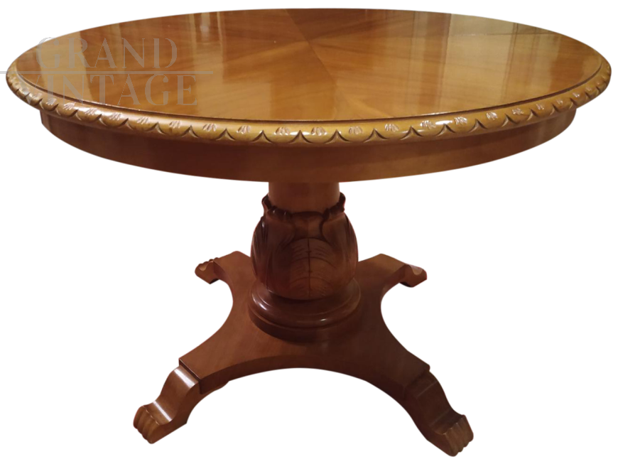 Art Déco round extendable table
